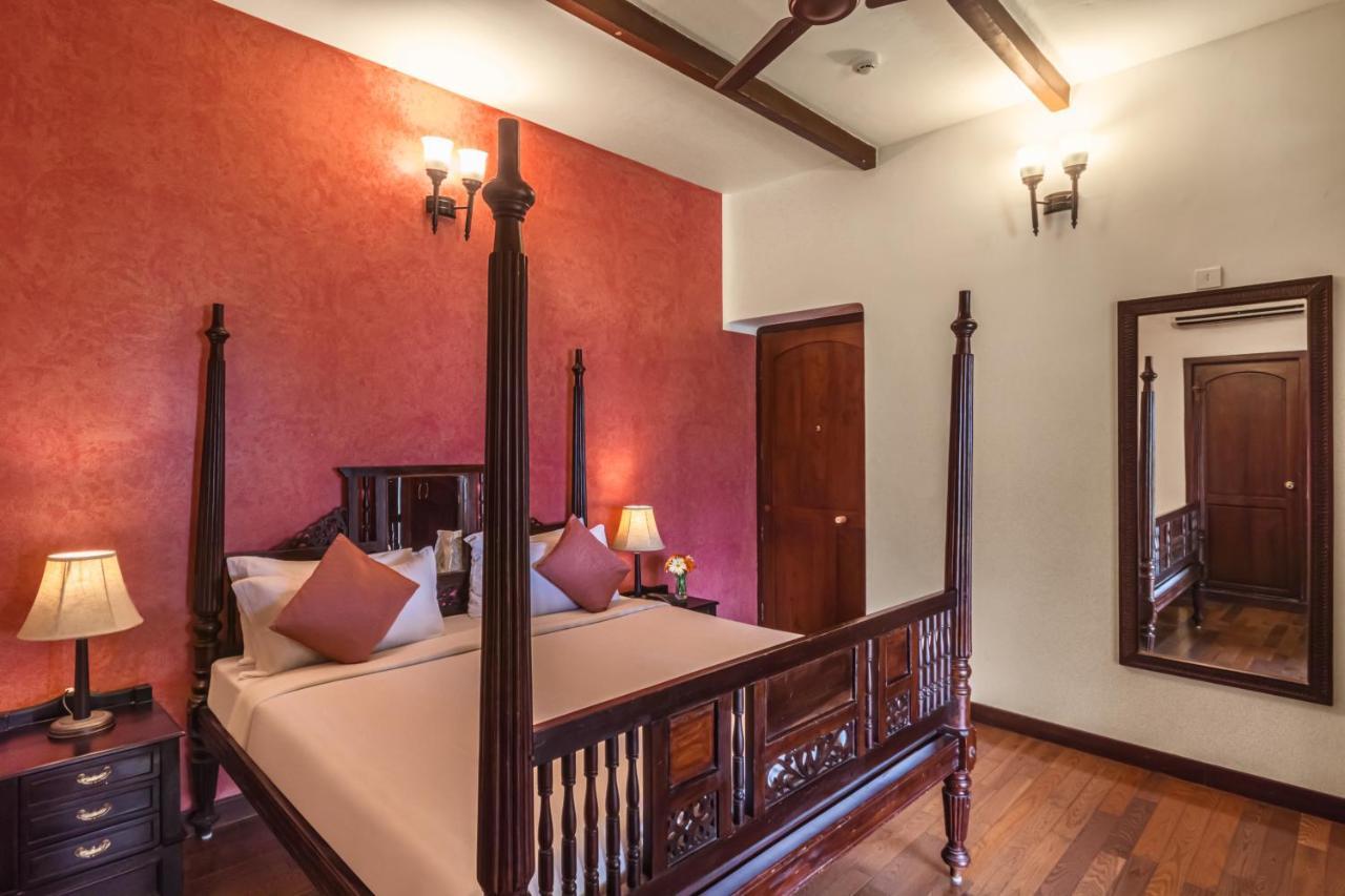 Amritara The Poovath Beachfront Heritage, Fort Kochi Exterior photo