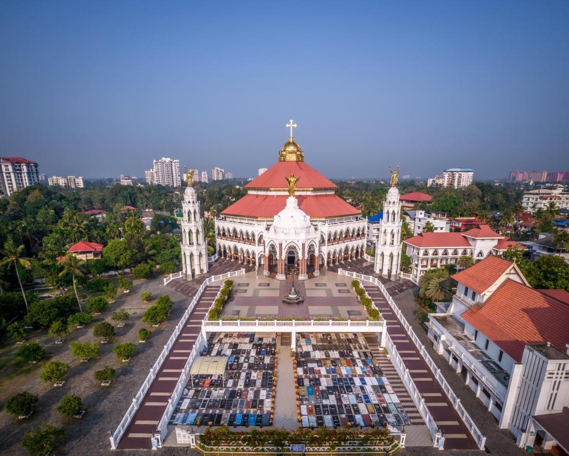 Amritara The Poovath Beachfront Heritage, Fort Kochi Exterior photo
