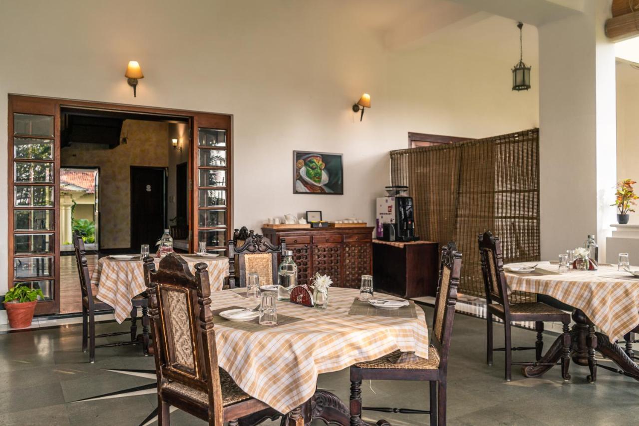 Amritara The Poovath Beachfront Heritage, Fort Kochi Exterior photo
